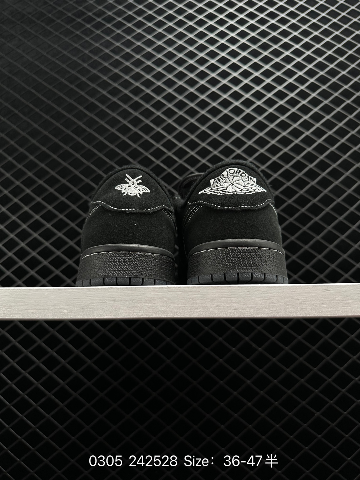 Travis Scott x Air Jordan 1 